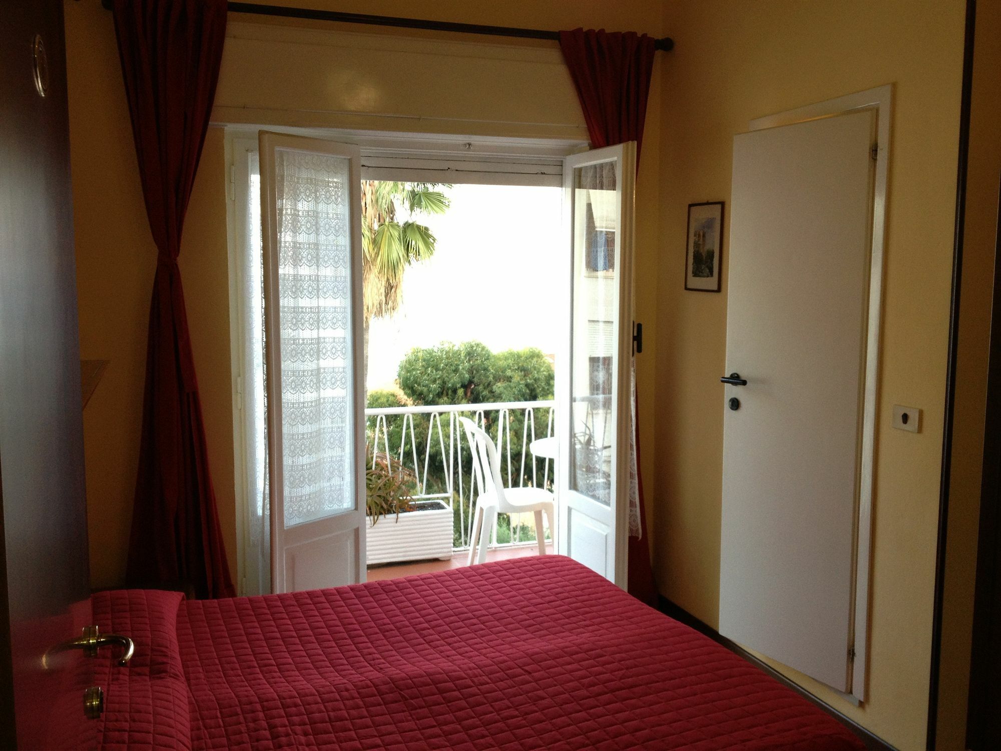 Hotel Nettuno Diano Marina Exterior foto